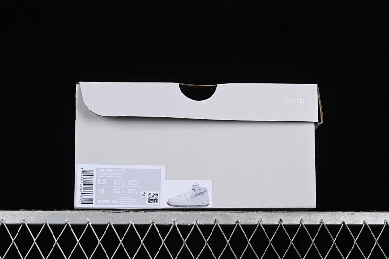 All categories Nk Air Force 1 Air Force series Nk Air Force 1 Mid Air Force mid-top Nk Air Force 1'07 Mid white gray Air Force One mid-top casual sneakers DV0806-100